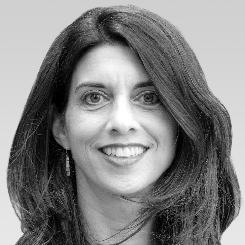 Avra van der Zee photo